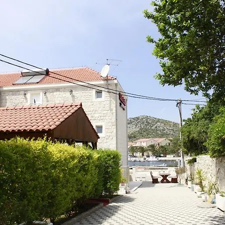 Guest house Kula