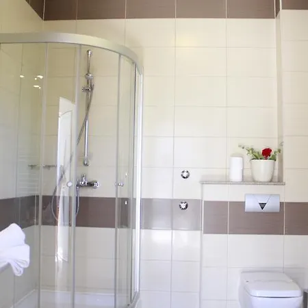 Kula Guest house 4*