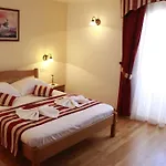 Gostinjska kuća Kula Seget Vranjica