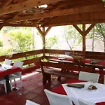 Gostinjska kuća Kula 4*