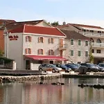 Gostinjska kuća Kula Seget Vranjica