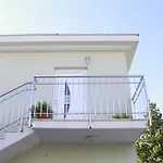 Kula Gostinjska kuća Seget Vranjica