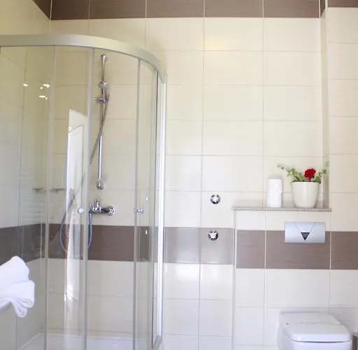 Kula Guest house 4*