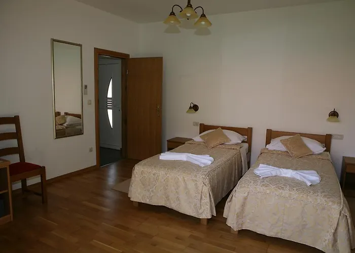Kula Guest house 4*